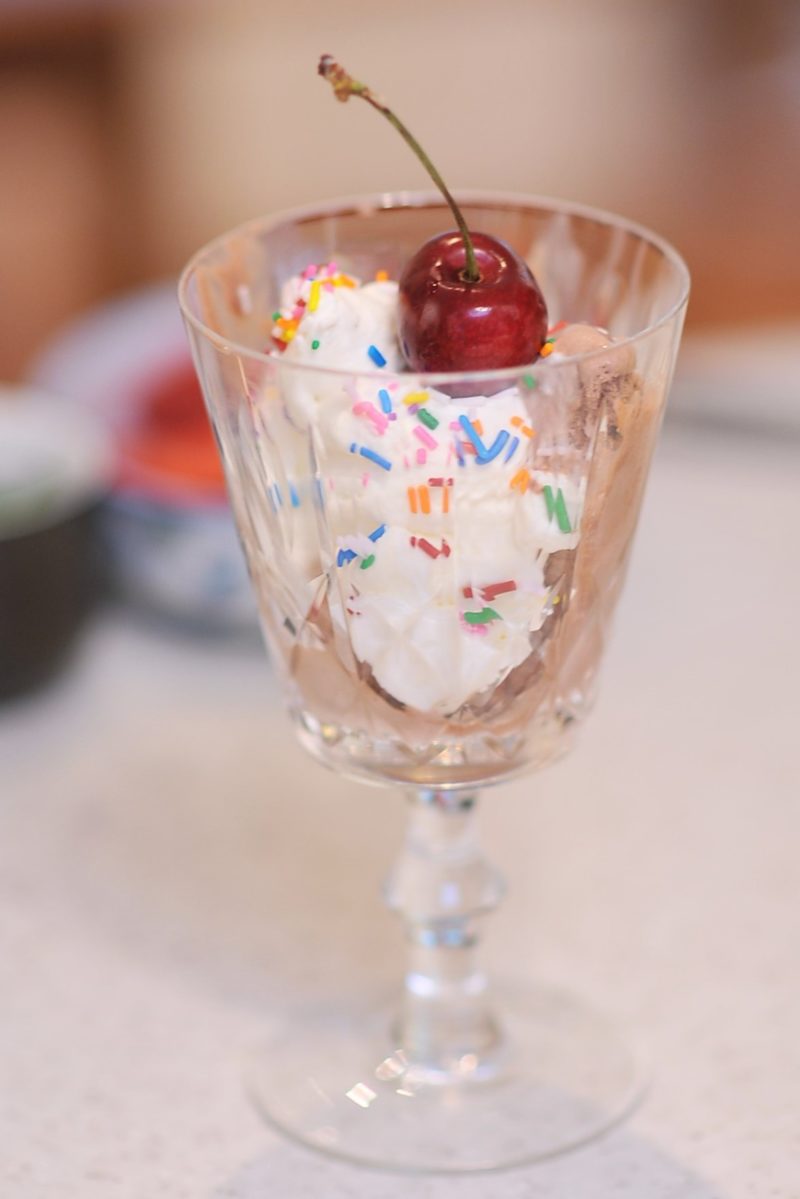 Corner ice cream discount